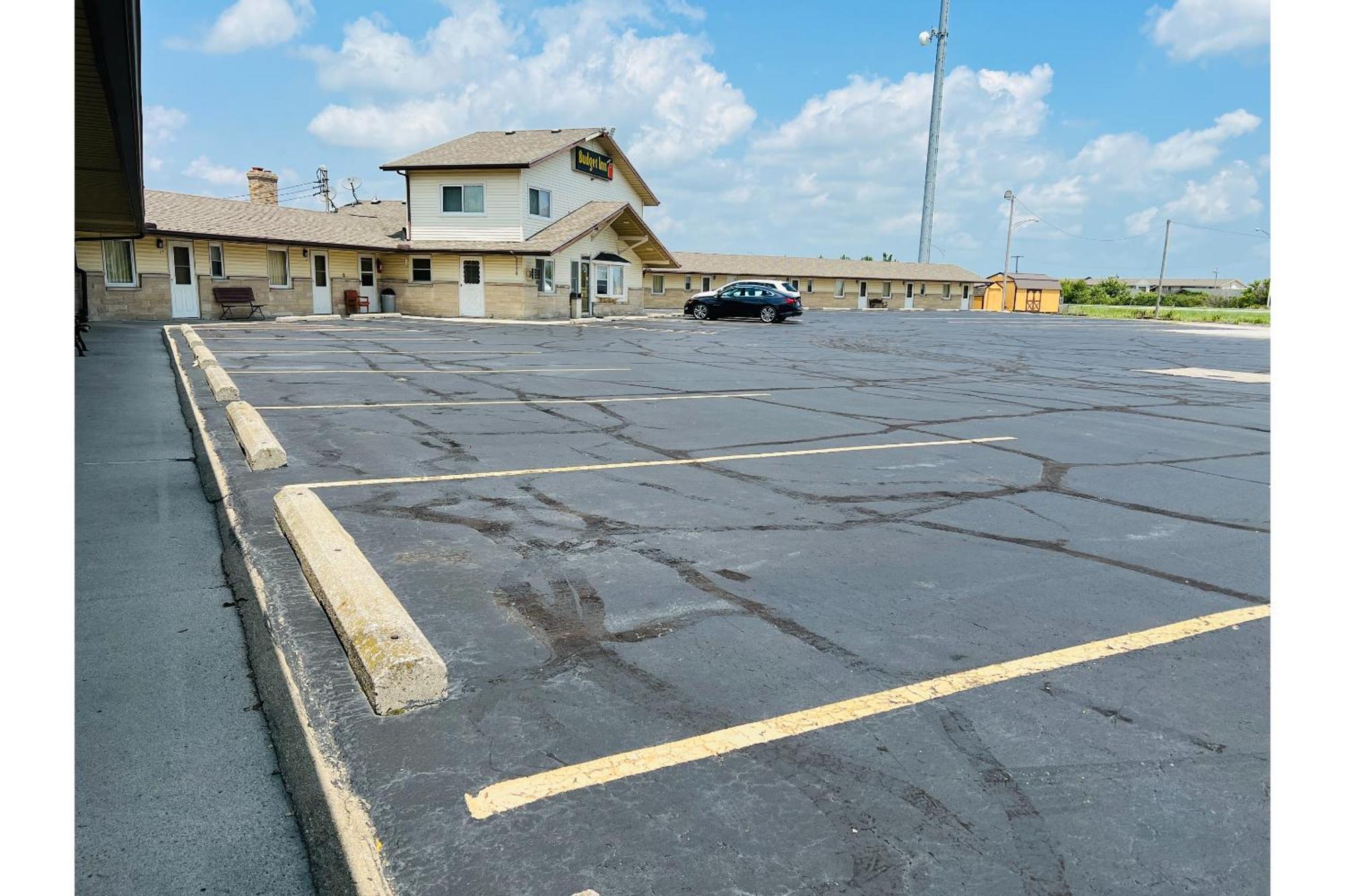 Budget Toledo Perrysburg I-280